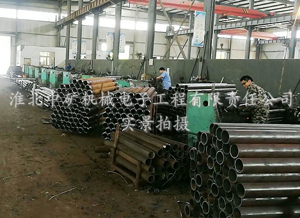 生產(chǎn)車間.車床.27SiMn無縫調(diào)質鋼管庫存